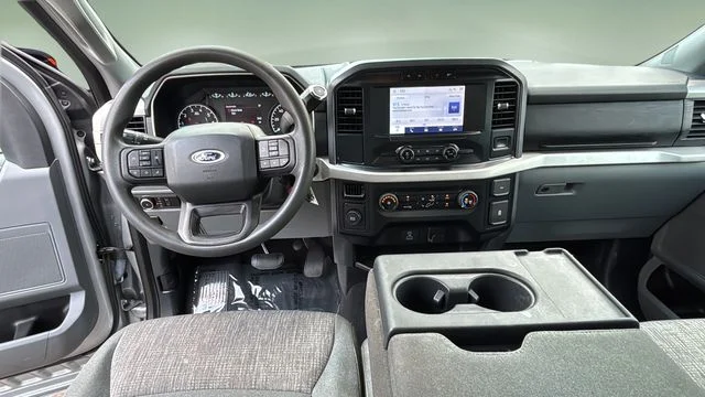 Used 2023 Silver Ford XLT image 10
