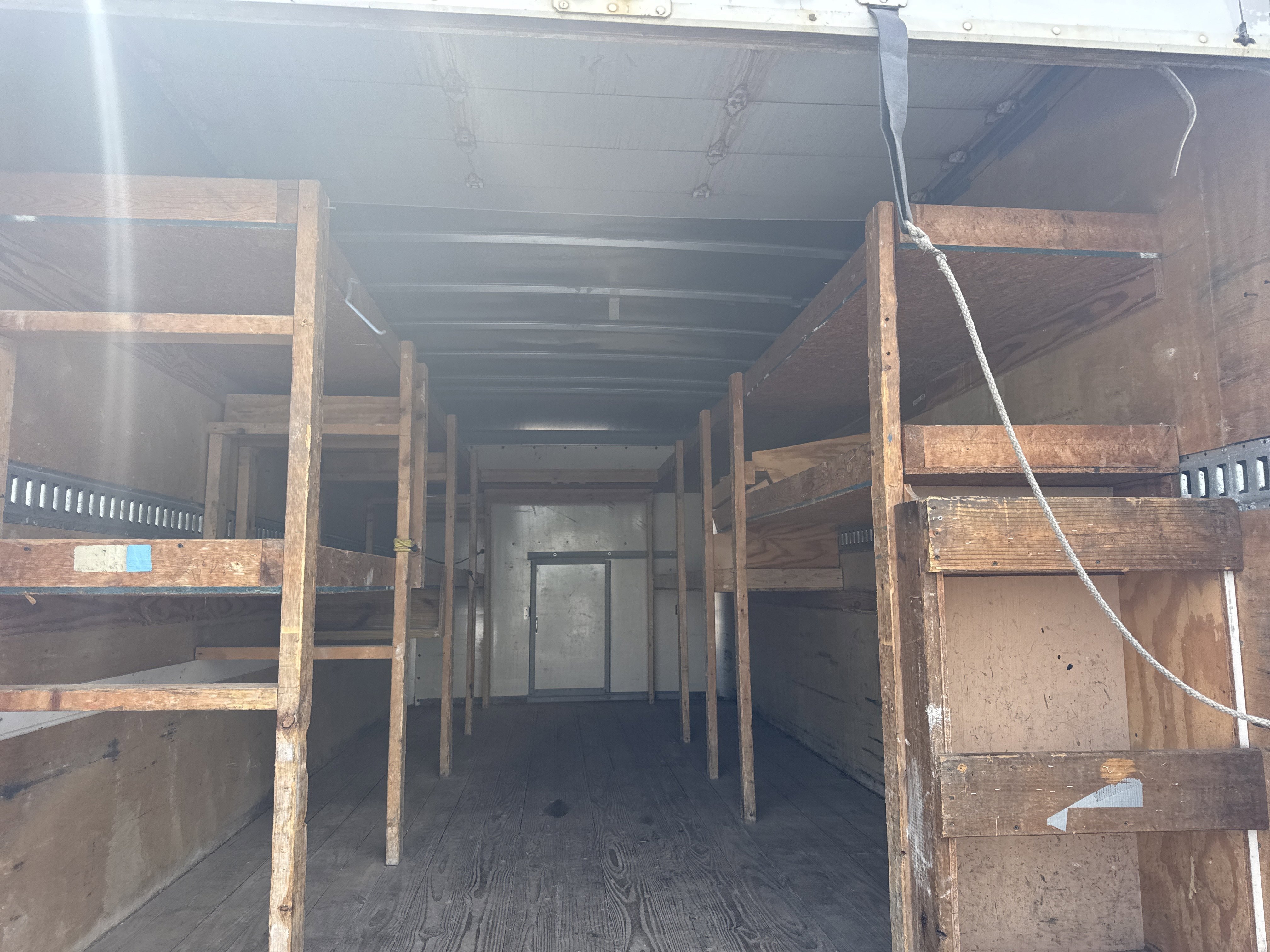 Used 2018 Summit White Chevrolet  image 6