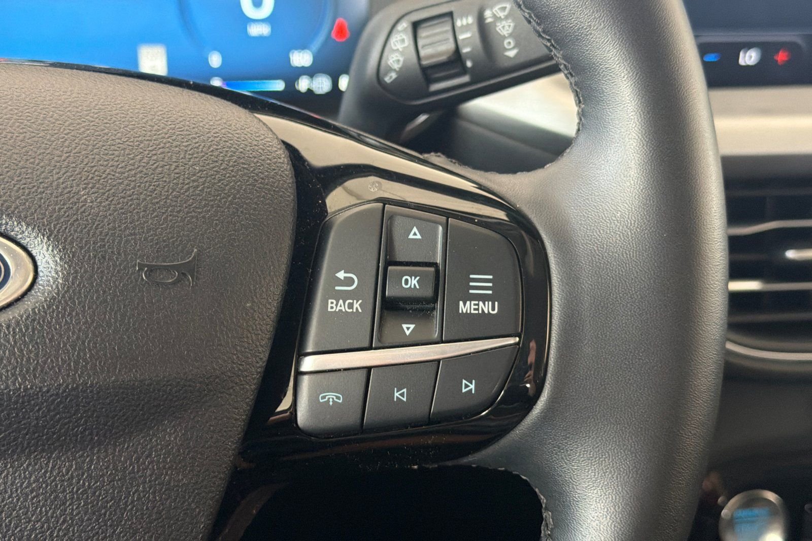 Used 2024  Ford Platinum image 28