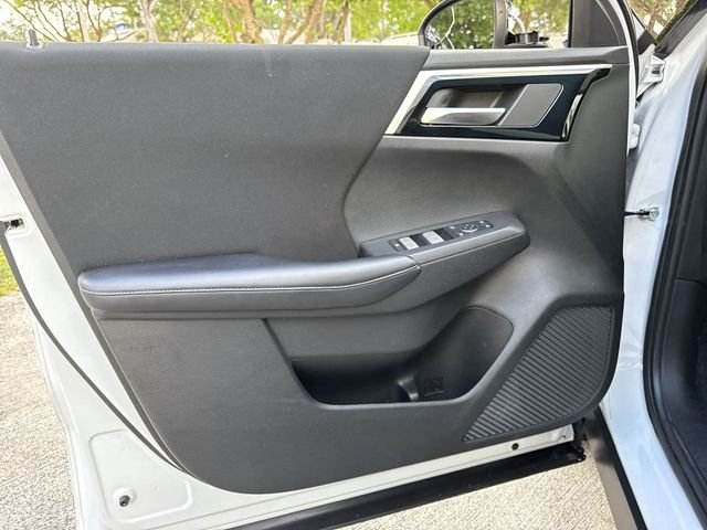 2022 Mitsubishi Outlander ES - Photo 13