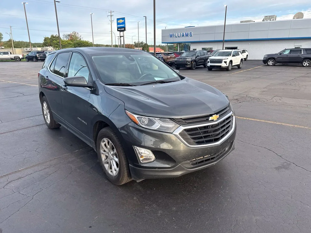 Used 2020 Nightfall Gray Metallic Chevrolet LT image 4