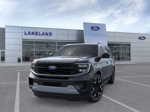 New 2026 Black Ford Platinum image 2