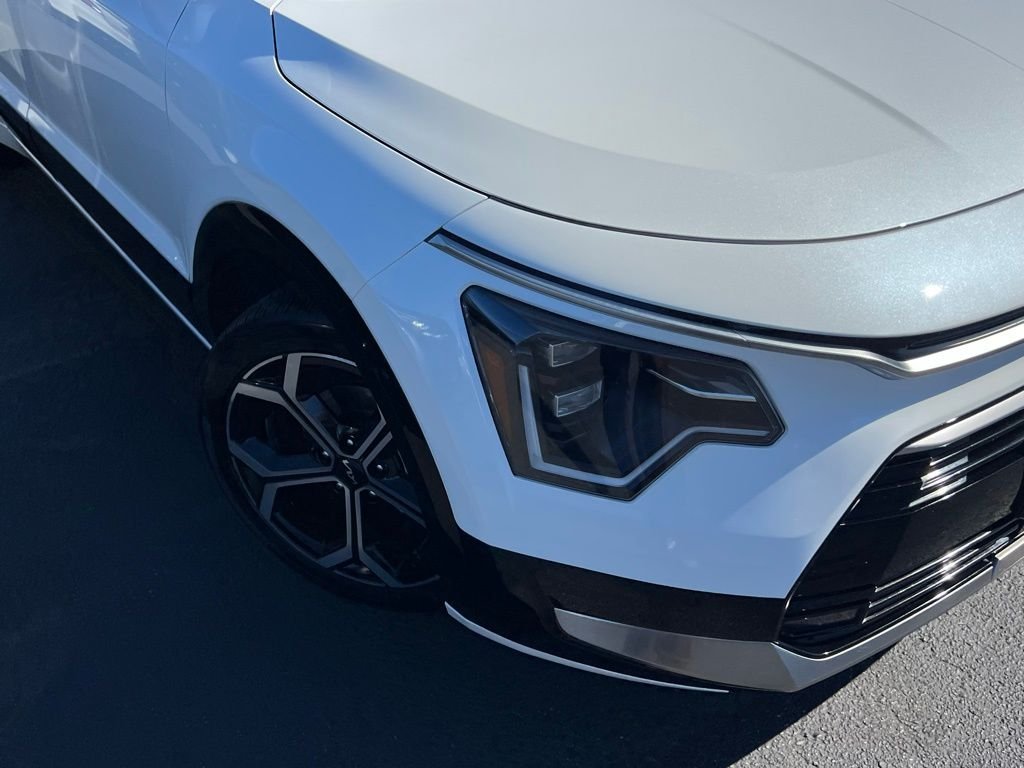 Used 2024 Kia Niro SX Touring with VIN KNDCR3LF0R5173943 for sale in Kirkland, WA