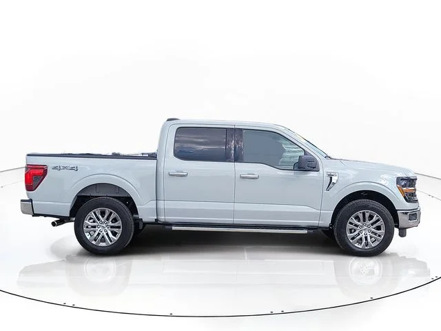 Used 2026 White Ford XLT image 4