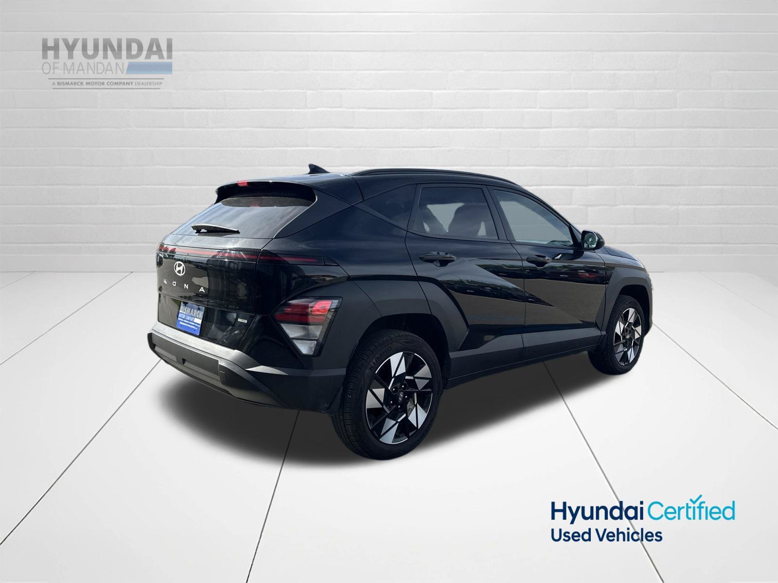 Certified Used 2025 Black Hyundai SEL image 3