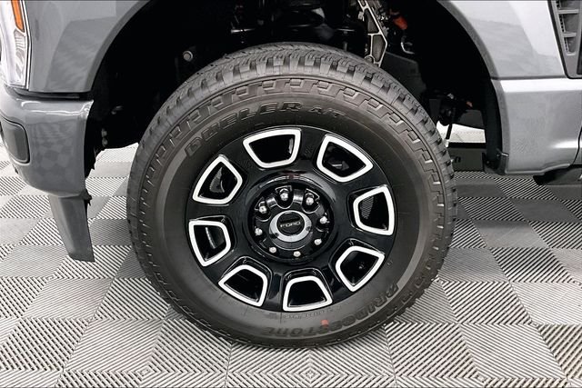 2026 Ford F-250 Super Duty Platinum - Photo 10