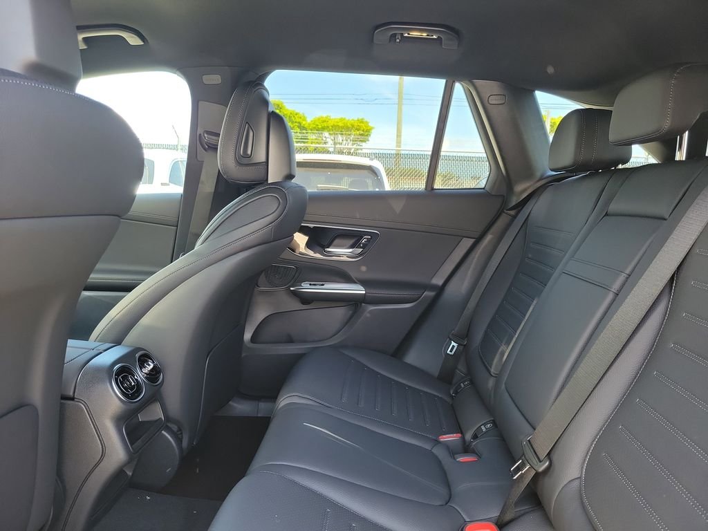 New 2026 MANUFAKTUR Alpine Grey Mercedes-Benz GLC 300 image 10