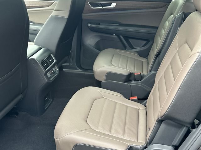New 2026 Black Volkswagen 2.0T SEL image 11