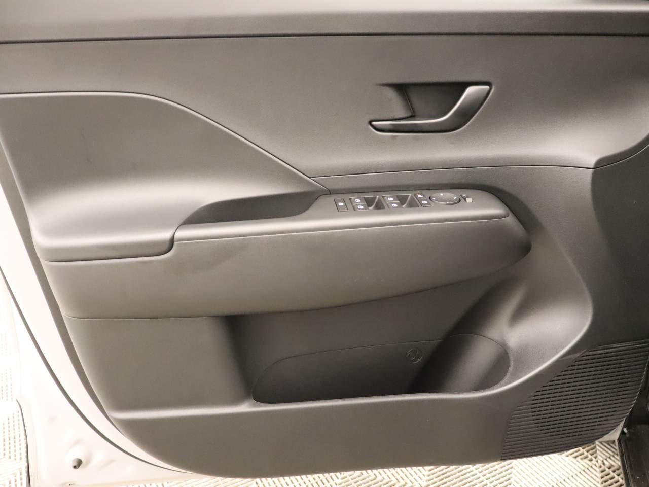 New 2027 Cyber Gray Metallic Hyundai SE FWD image 16