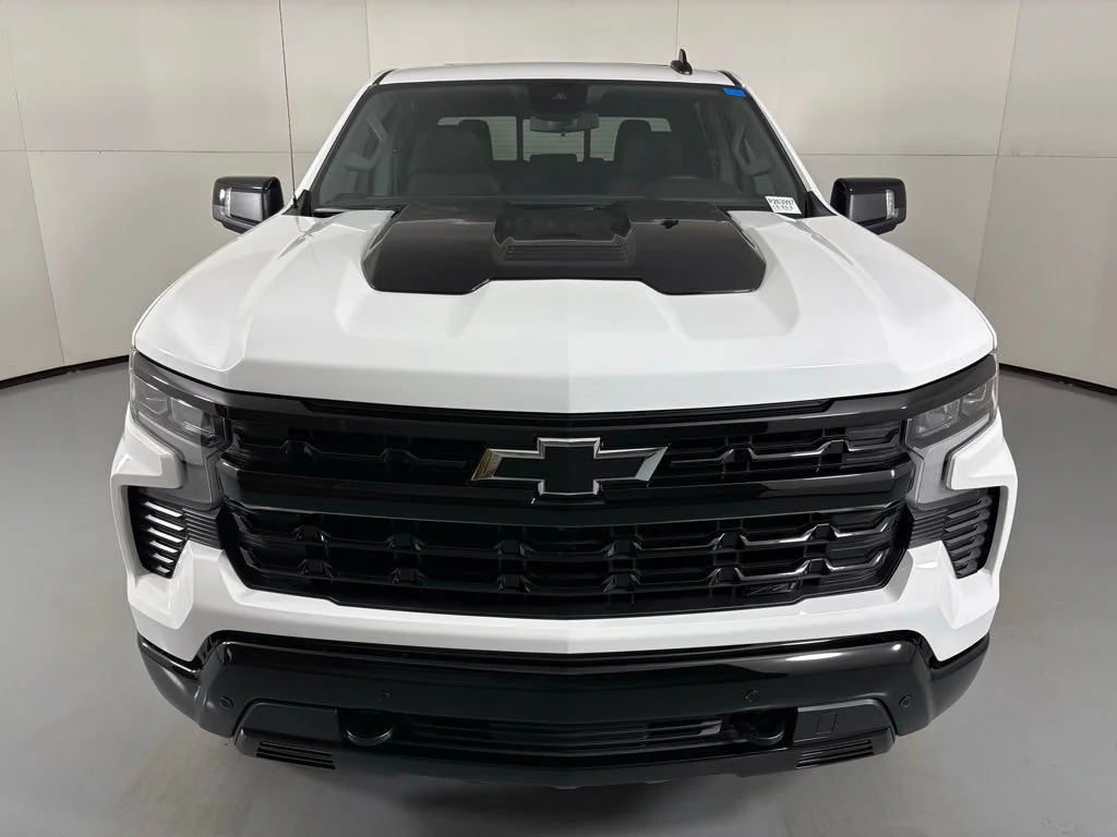New 2026 Summit White Chevrolet LT Trail Boss image 5