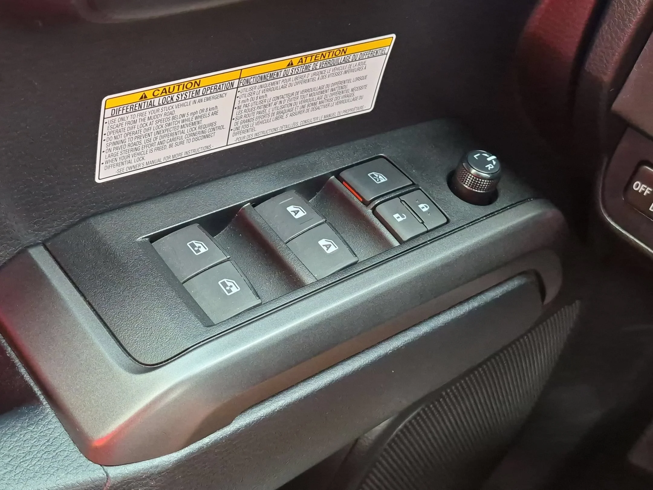 Used 2020 2020 Toyota Tacoma Trd Off Road Toyota SR5 image 21