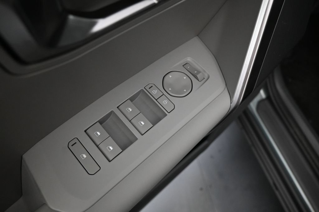 New 2027 Iceberg Green Kia S image 6