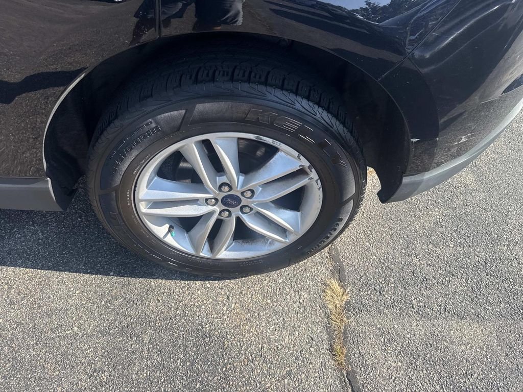 Used 2017 Black Ford SEL image 13