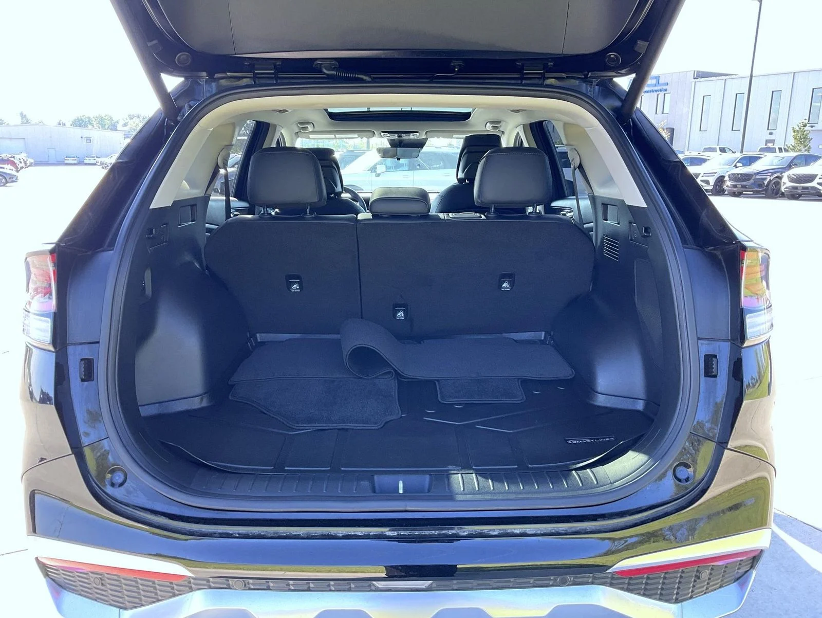 Used 2025 Black Kia SX-Prestige image 9