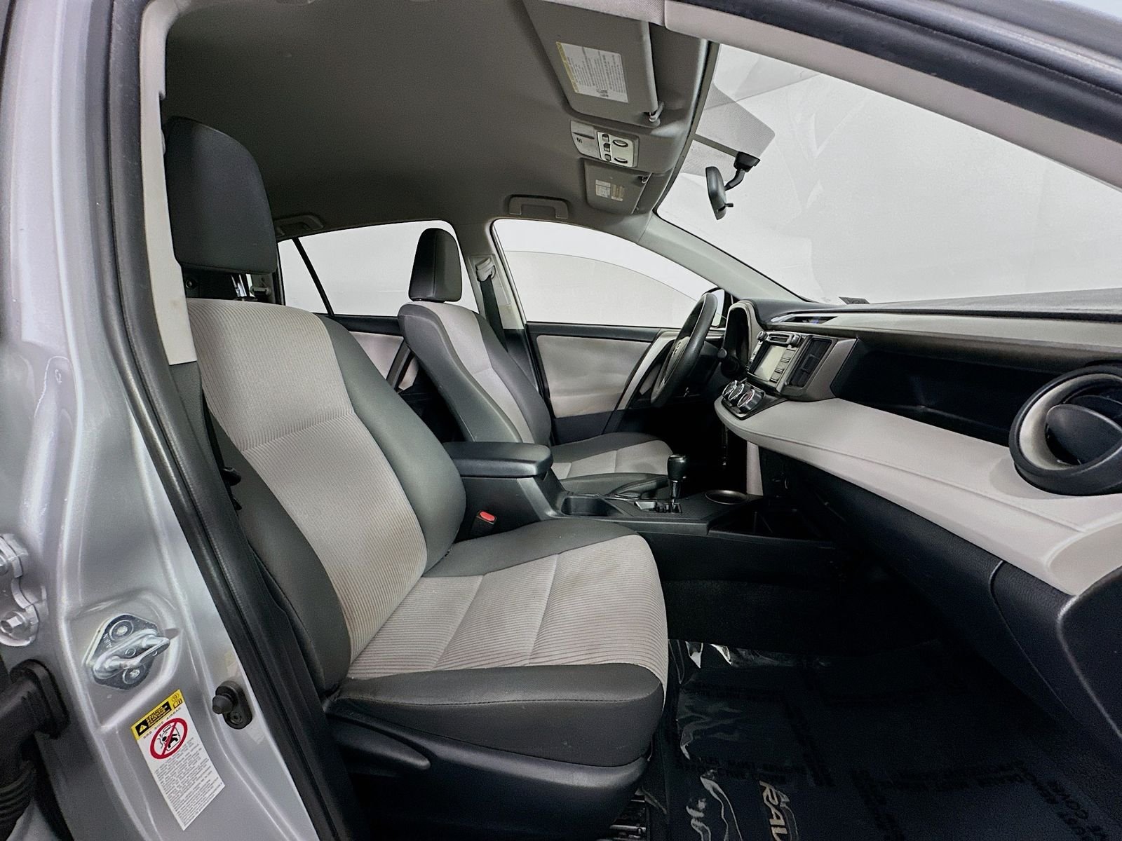 Used 2014 Classic Silver Metallic Toyota LE image 24