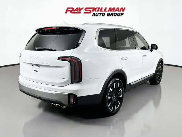 Used 2023 White Kia SX-Prestige image 7