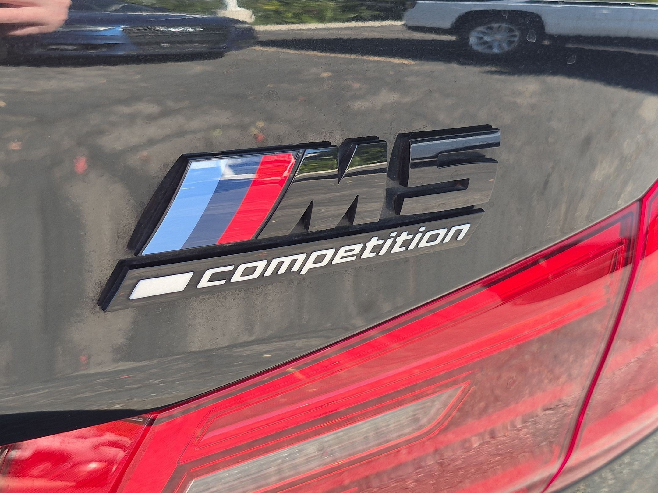 Used 2019 Black Sapphire Metallic BMW Competition image 26