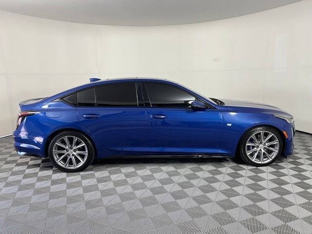 Used 2020  Cadillac Sport image 8
