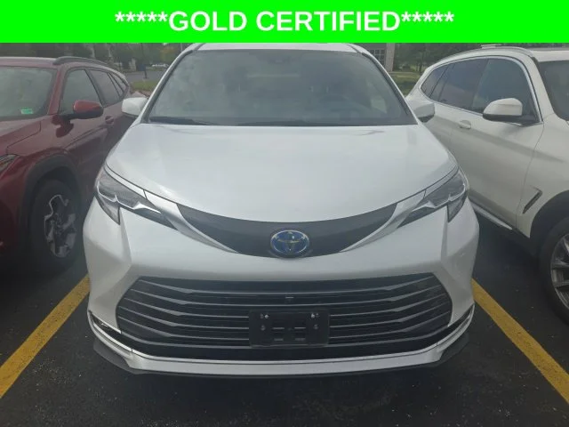 Used 2025 Beige Toyota Platinum image 2