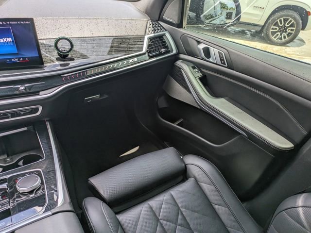 Used 2024 Skyscraper Grey Metallic BMW sDrive40i image 18