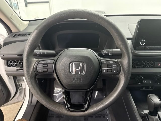 Used 2023 White Honda LX image 25