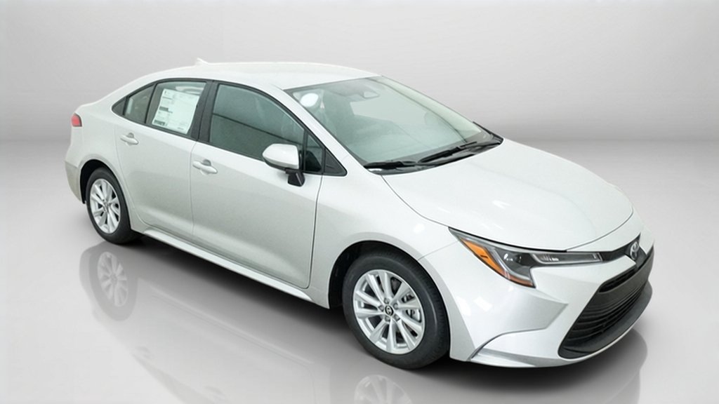 New 2027 Classic Silver Metallic Toyota LE image 5