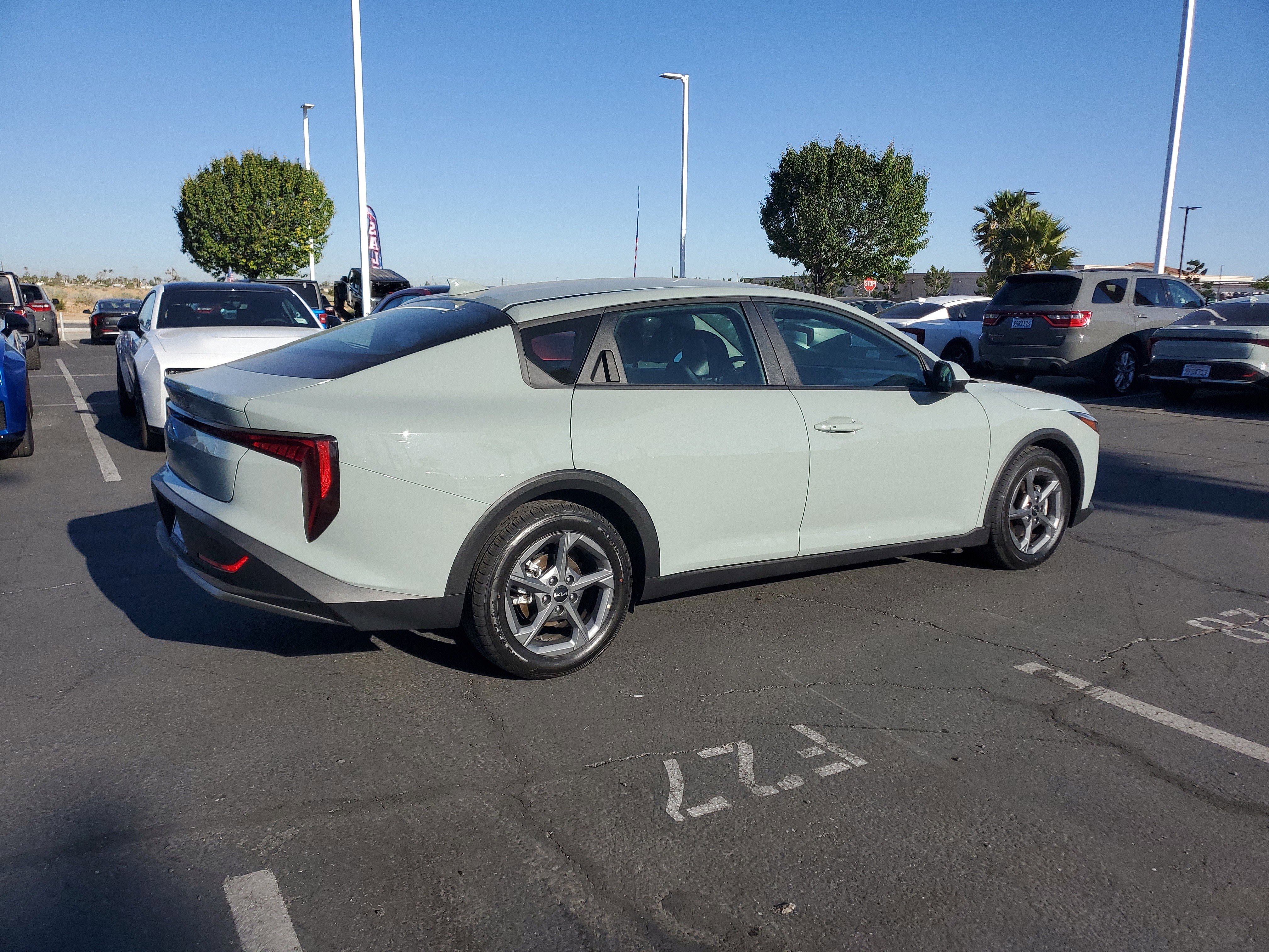 Used 2025 Blue Kia LXS image 3