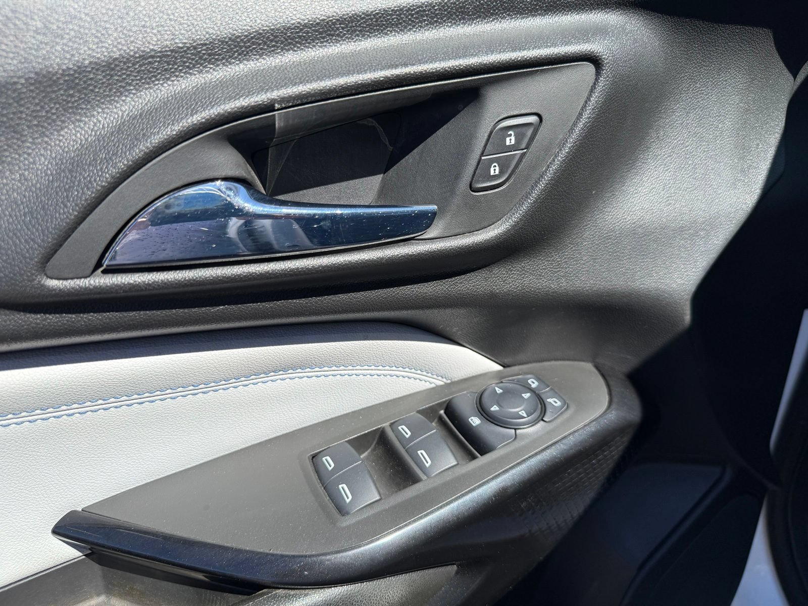 2024 Chevrolet Trax LT - Photo 16