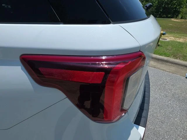 Used 2022 White Ford ST image 37