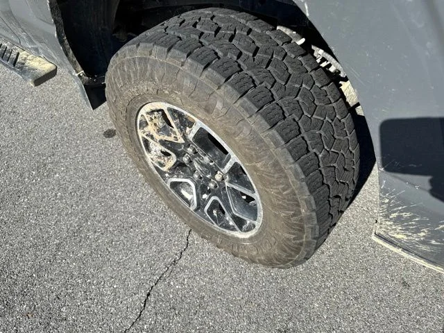 Used 2021 Gray Ford XLT image 11