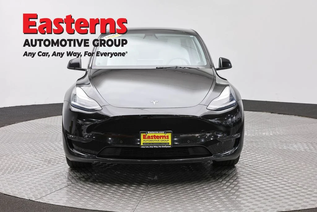 Used 2021 Black Tesla Long Range image 2