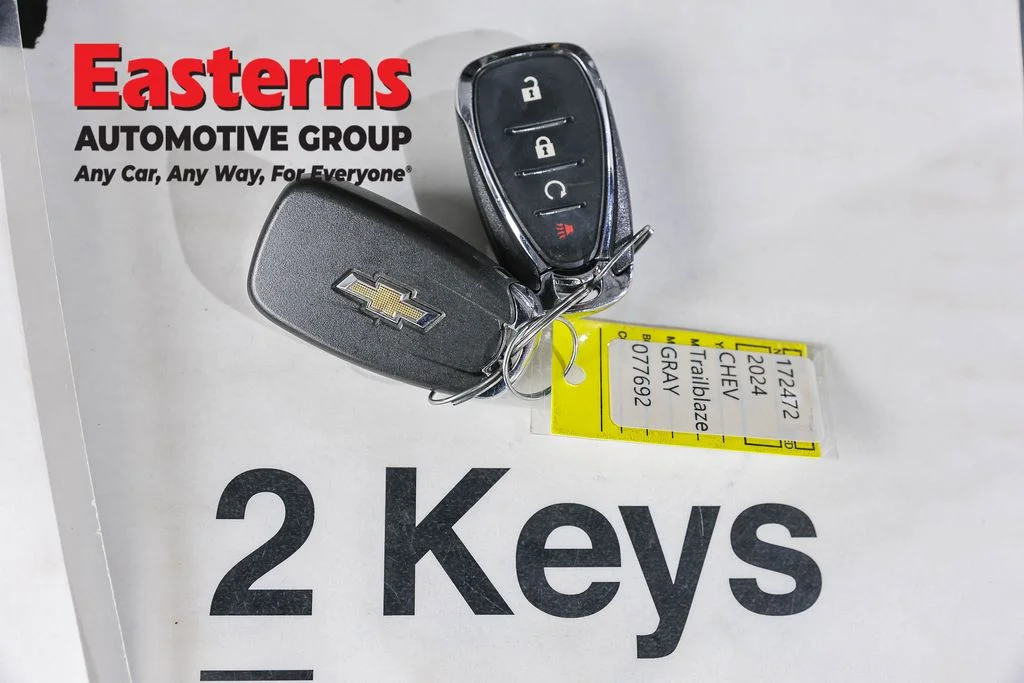 Used 2024 Gray Chevrolet LT image 24