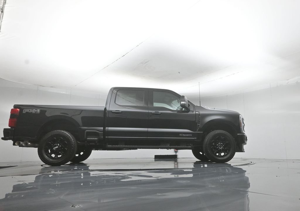 New 2026 Agate Black Metallic Ford XLT image 47