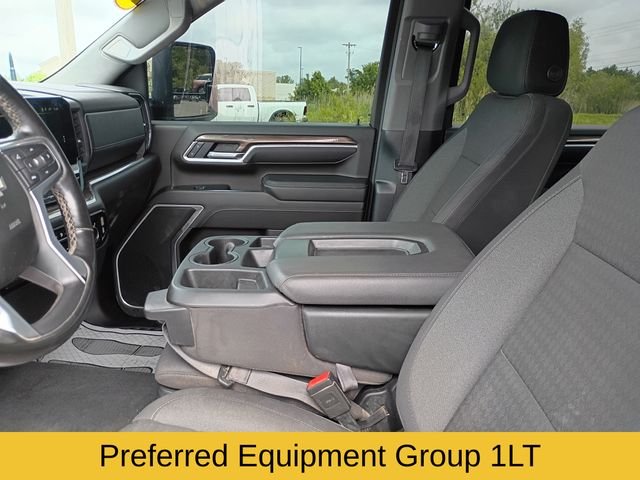 Used 2025 Black Chevrolet LT image 12