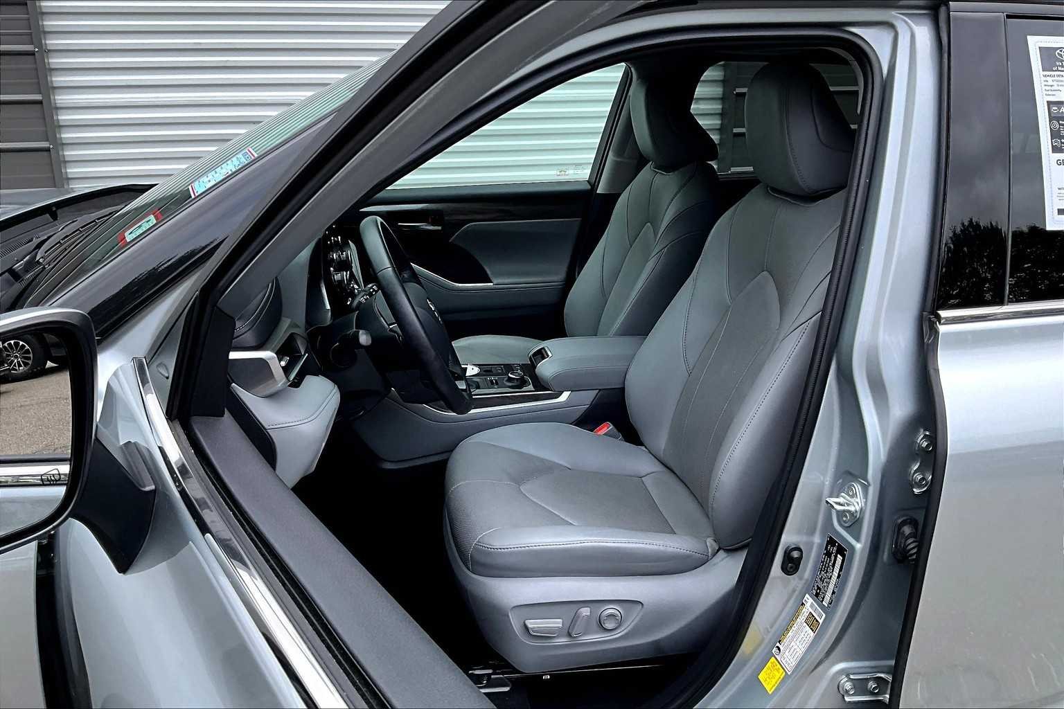 Used 2020 Celestial Silver Metallic Toyota Limited image 8