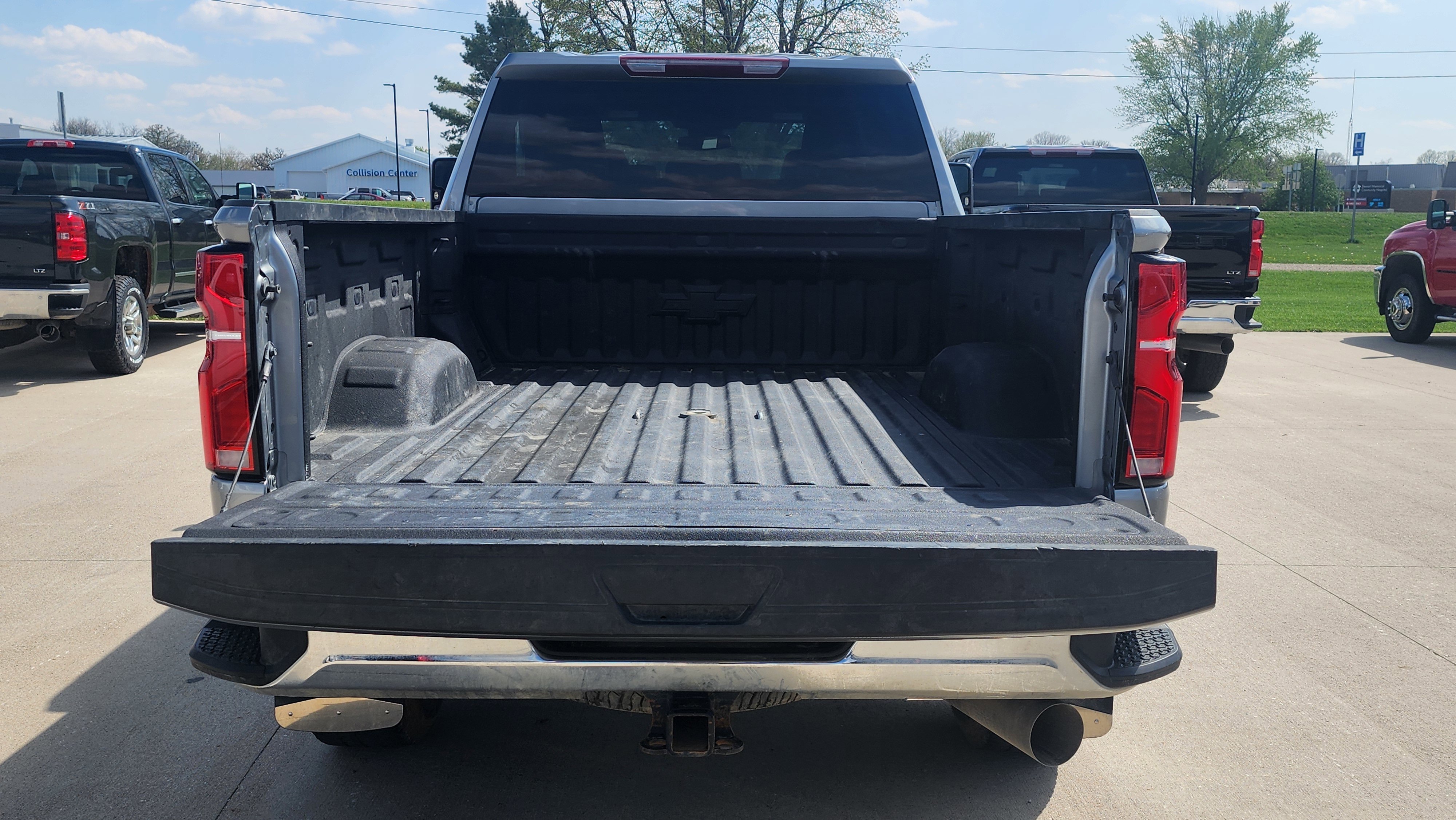 Used 2025 Sterling Gray Metallic Chevrolet LTZ image 7