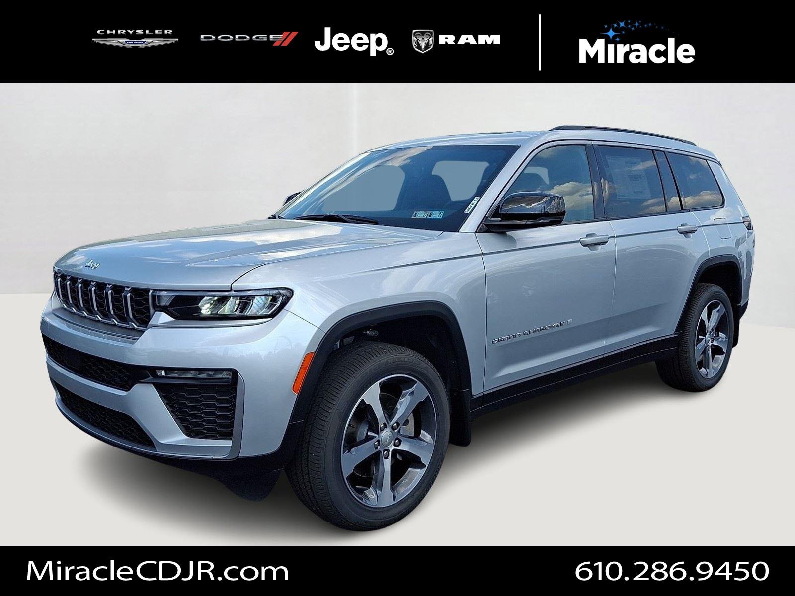 New 2026 Silver Zynith Exterior Paint Jeep Limited image 1