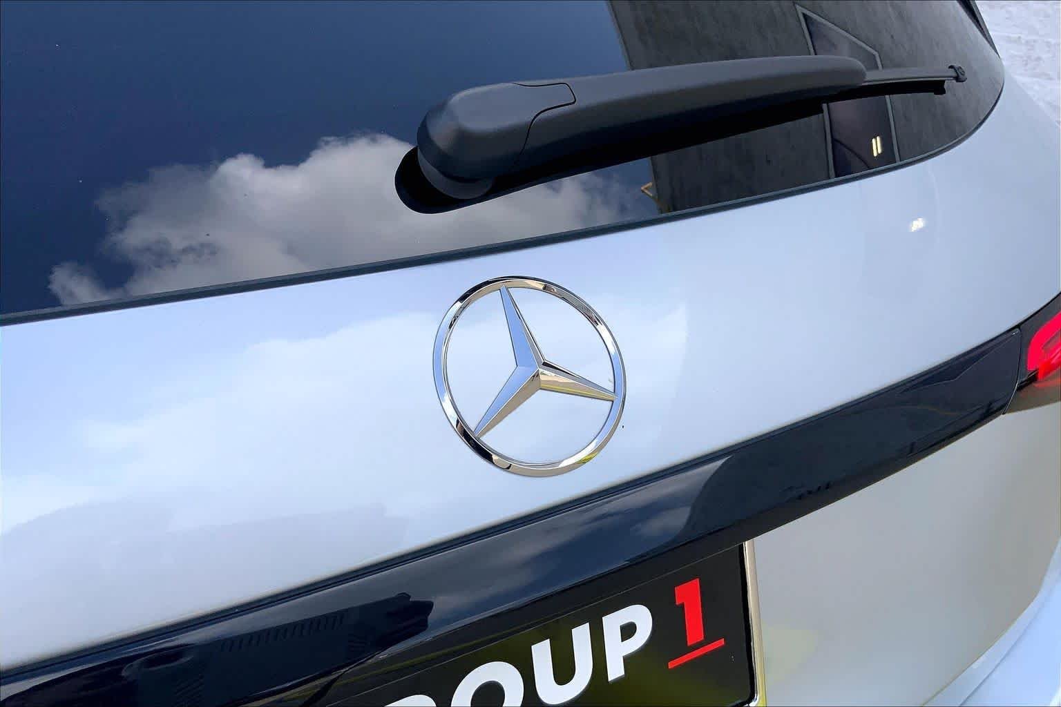 Used 2026 922/Cirrus Silv Mercedes-Benz GLC 300 image 11
