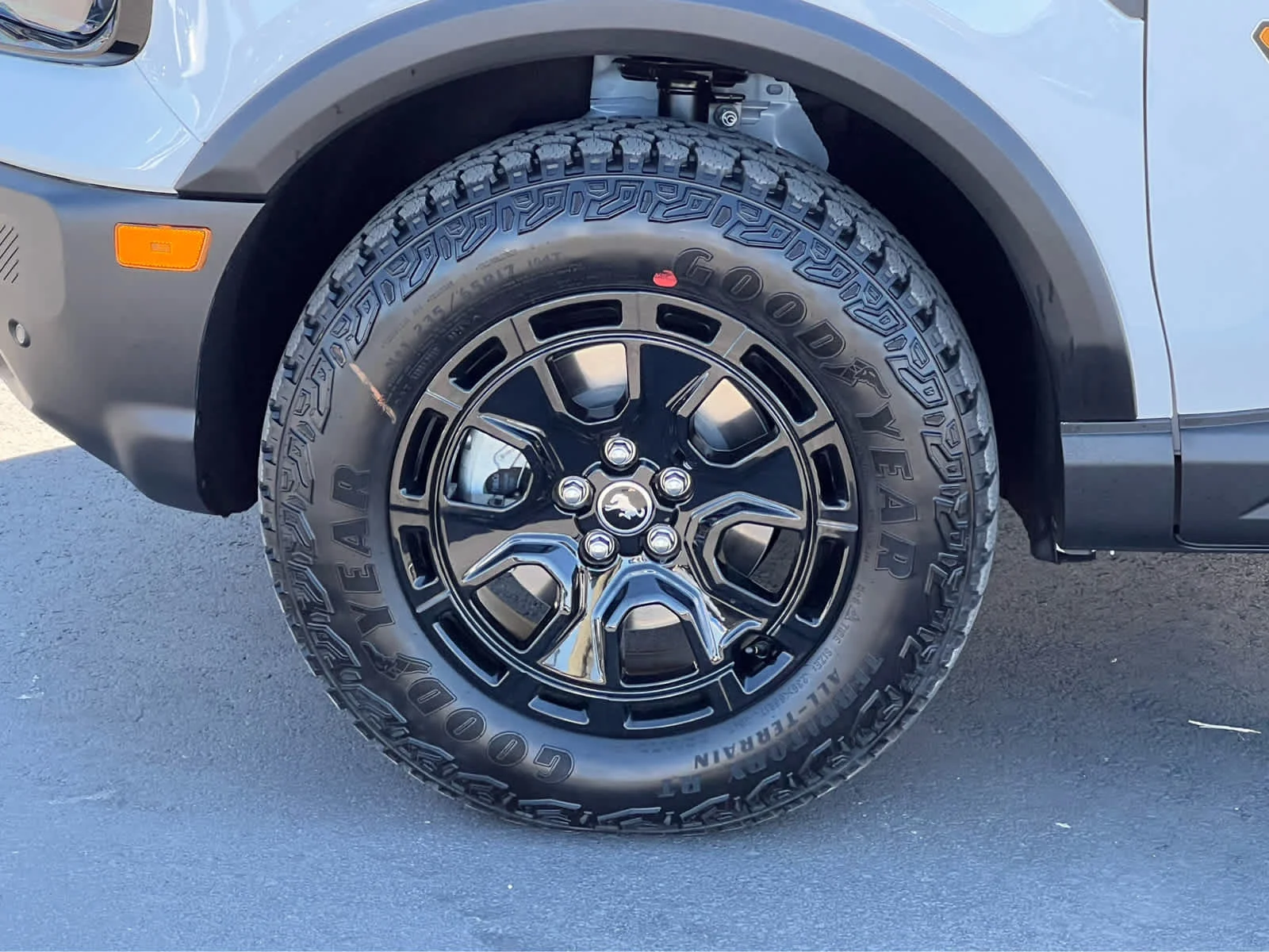 New 2026 Oxford White Ford Badlands® image 13