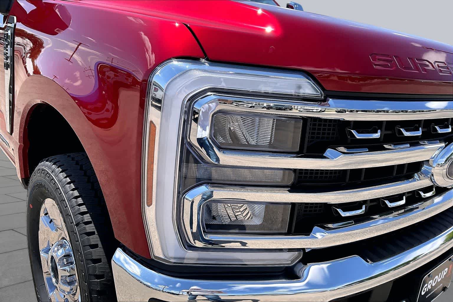 New 2026 Ruby Red Metallic Tinted Clearcoat Ford F-250® Lariat® image 13