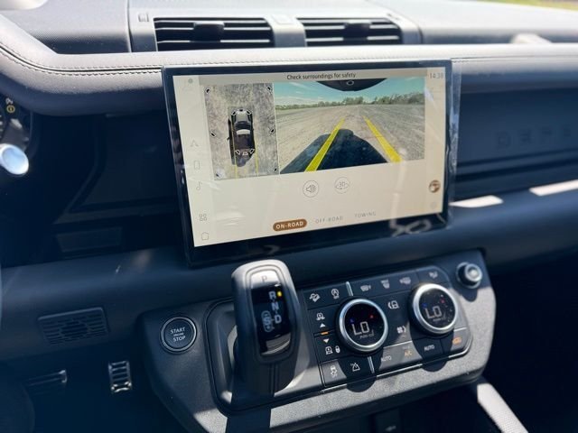 New 2024 Santorini Black LAND ROVER V8 image 17
