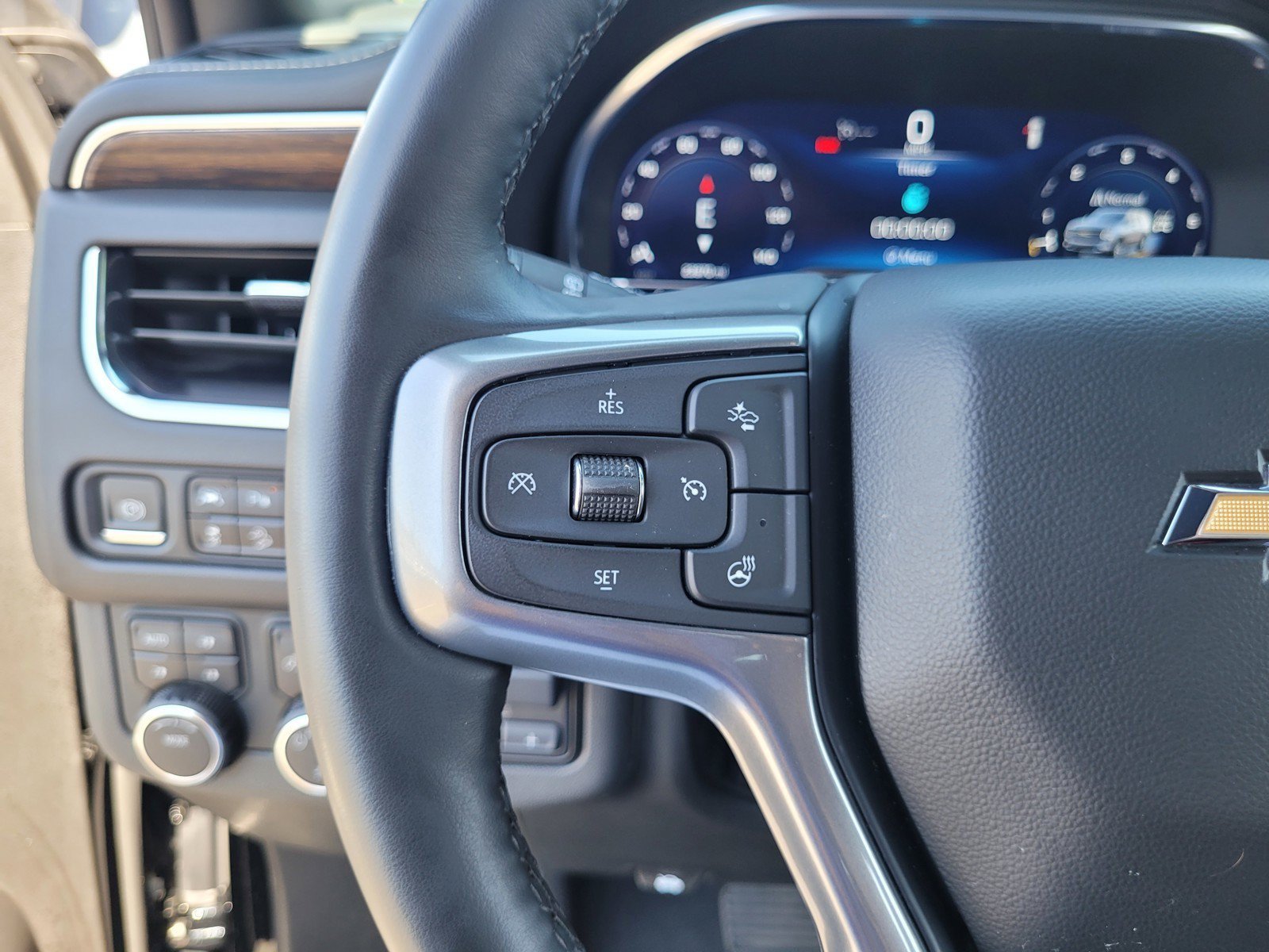 Used 2024 Black Chevrolet Premier image 22