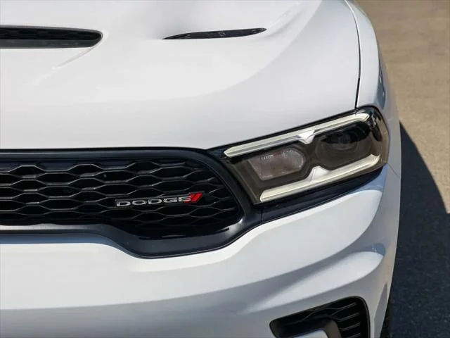 New 2026 White Knuckle Clear-Coat Exterior Paint Dodge GT image 9