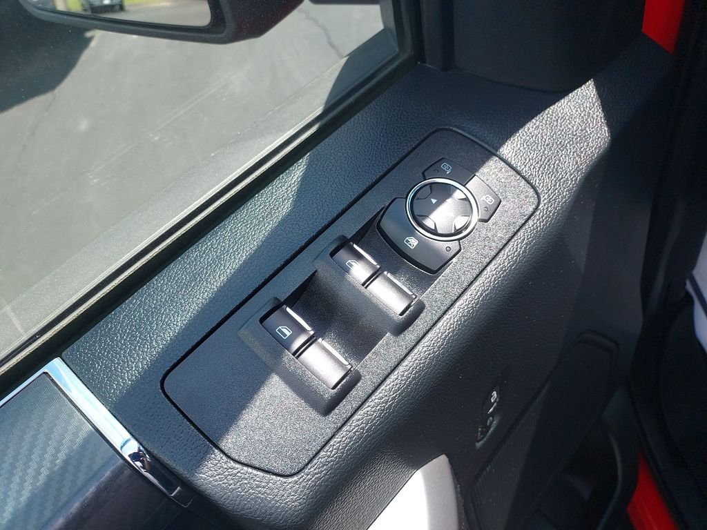 Used 2020 Red Ford XLT image 11
