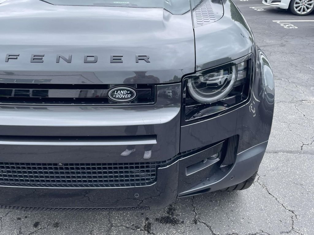 New 2026 Carpathian Grey Land Rover S image 7