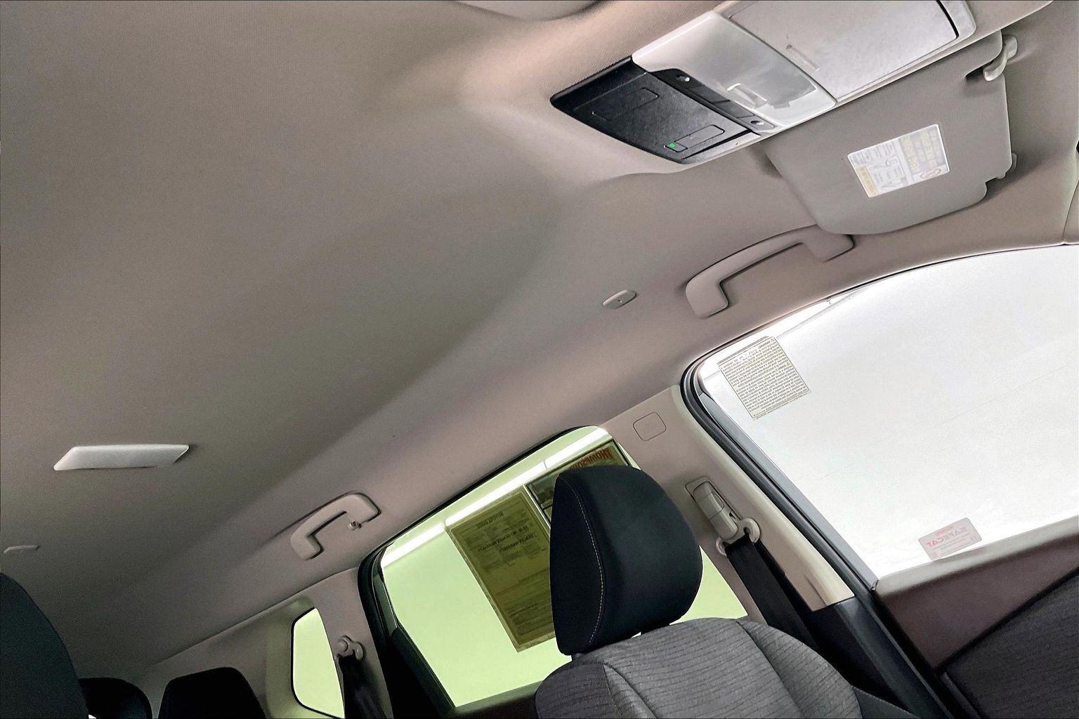 2023 Nissan Rogue SV photo 4