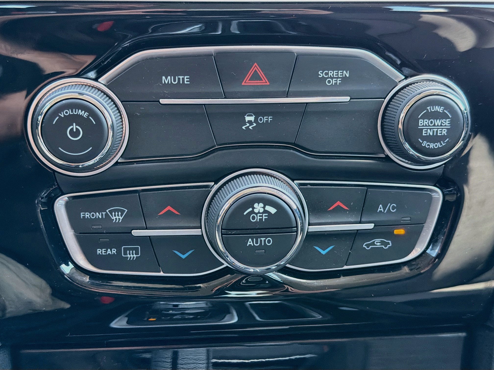 Used 2023 Gloss Black Chrysler Touring image 30