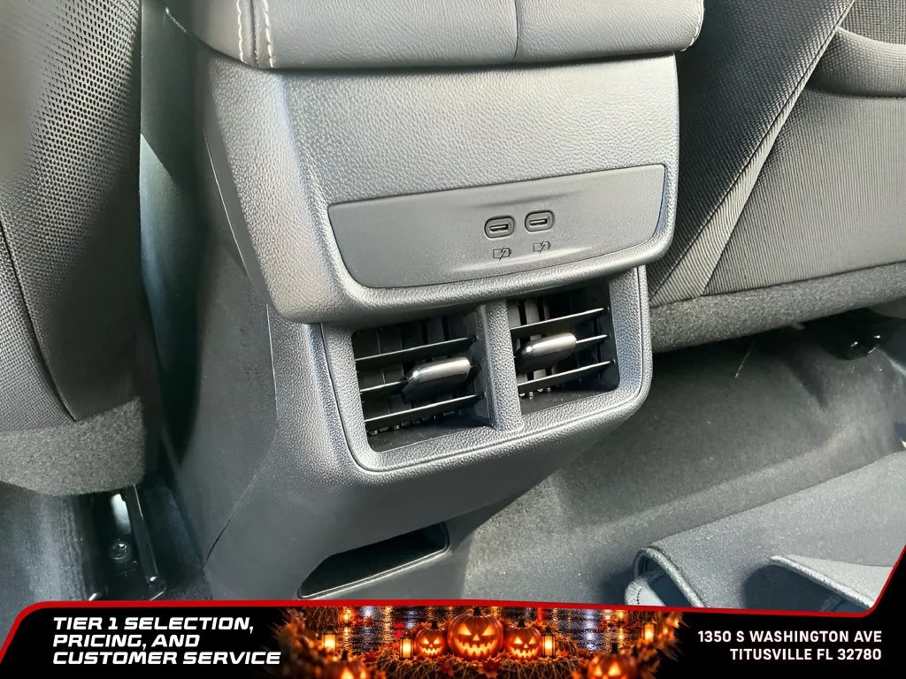 New 2027 Ebony Twilight Metallic GMC Elevation image 29