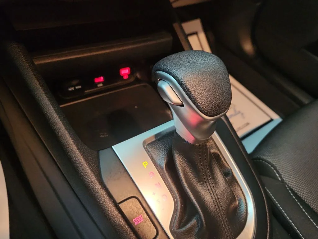 Used 2024 Blue Kia LXS image 23