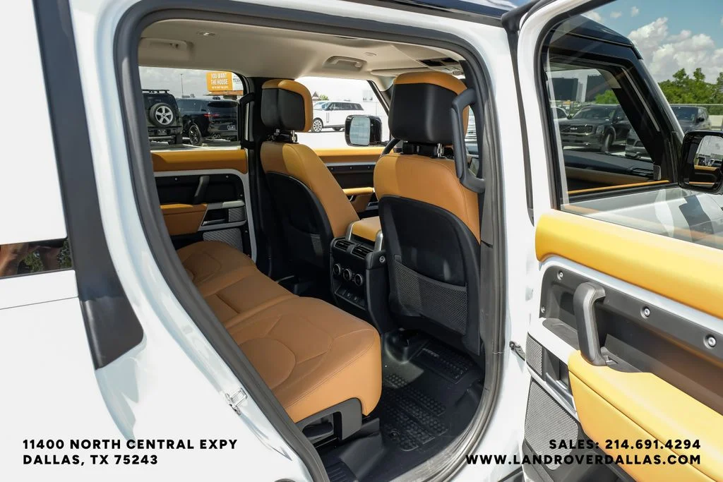 Used 2024 Fuji White Land Rover S image 46